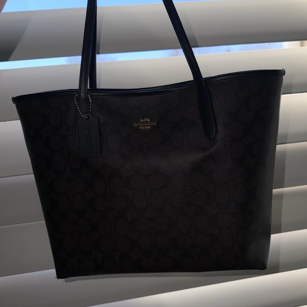 Coach Black and Brown Signature Tote - Picture 2 of 9